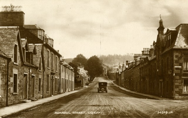 horseless carriage, Burrell street.JPG